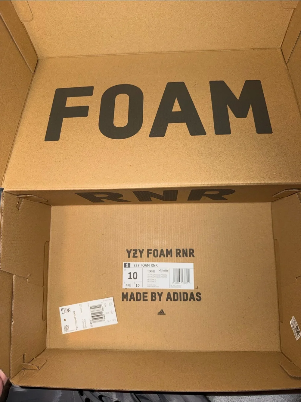 Yeezy Foam Runner Slip-On in Gray & White Marbled